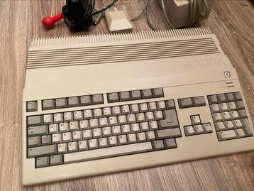 Amiga 500 NTSC Chickenlips met KCS Power PC kaart beschikbaar voor biedingen