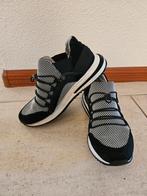 Marccain sneakers maat 38 NIEUWSTAAT, Zwart, Ophalen of Verzenden, Marccain, Sneakers of Gympen