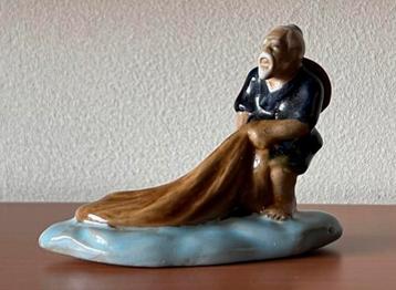 Chinees Penjing figuur. beschikbaar voor biedingen