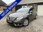 Mercedes-Benz B-Klasse 200 Automaat Leer Navi Trekhaak, Auto's, 1325 kg, Gebruikt, Bedrijf, Navigatiesysteem