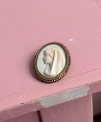 Vintage Camee Broche Maria, Sieraden, Tassen en Uiterlijk, Broches, Ophalen of Verzenden, Zo goed als nieuw