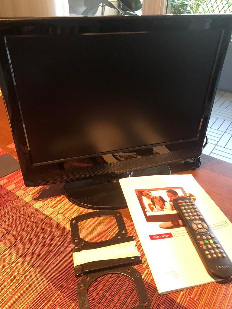 Tv dvd-speler Q media, Ophalen, Zo goed als nieuw, 50 Hz, Overige merken