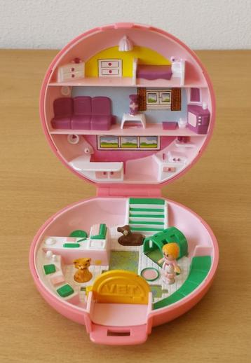 Polly Pocket Vet Clinic / Dierenkliniek - Bluebird 1989  beschikbaar voor biedingen