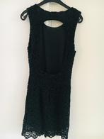 Zwarte kanten jurk met open rug - Maat S, Zwart, Ophalen of Verzenden, Zo goed als nieuw, Maat 36 (S)