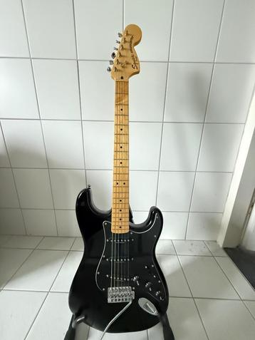 Squier Stratocaster zwart 70's model beschikbaar voor biedingen