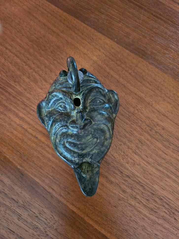 Bronzen Olielampje met gezicht, Antiek en Kunst, Antiek | Koper en Brons, Ophalen of Verzenden