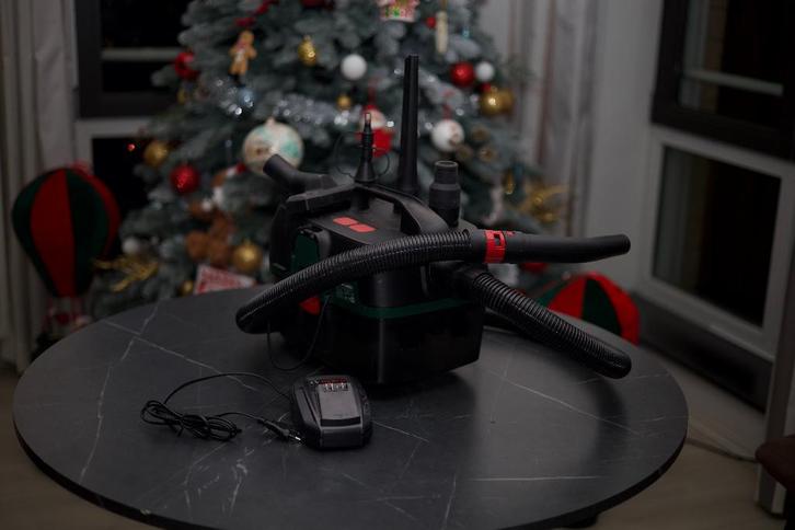 Bosch AdvancedVac, Accu Stofzuiger,incl. Accu & Lader, Doe-het-zelf en Verbouw, Gereedschap | Overige machines, Zo goed als nieuw