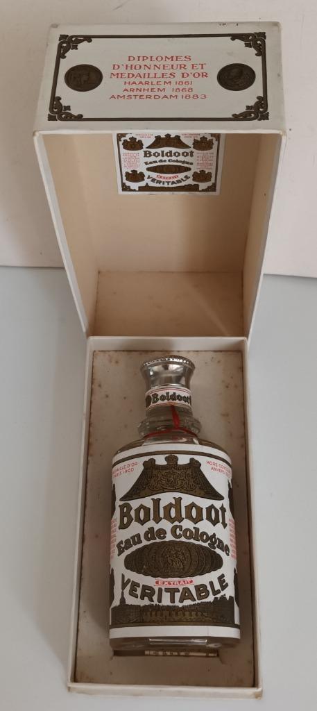 Oude parfumfles Boldoot eau de Cologne in originele doos vol, Verzamelen, Parfumverzamelingen, Zo goed als nieuw, Parfumfles, Gevuld