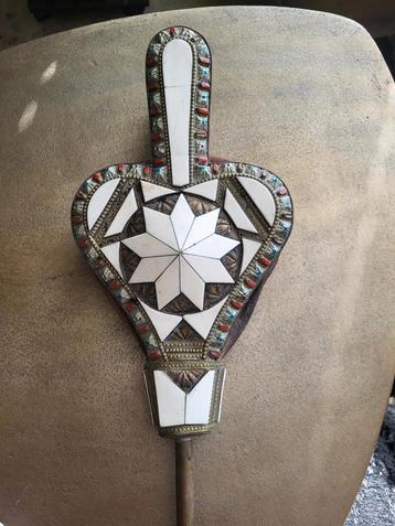 Antieke Blaasbalg met Brons Decoratie beschikbaar voor biedingen