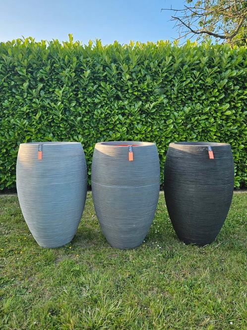 NIEUWE Capi bloempotten 86 cm hoog 50% korting, Tuin en Terras, Bloembakken en Plantenbakken, Nieuw, Kunststof, Binnen, Balkon