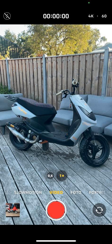 Vivacity 70cc, Fietsen en Brommers, Scooters | Peugeot, Zo goed als nieuw, Vivacity, Ophalen