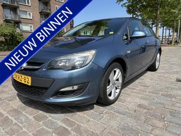 Opel Astra 1.4 Turbo Edition navigatie airco/ecc keurige aut beschikbaar voor biedingen