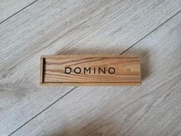 Domino – Houten steentjes beschikbaar voor biedingen