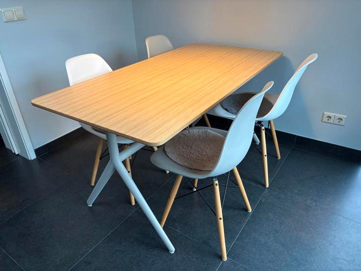 Eettafel met 4 design stoelen, Huis en Inrichting, Tafels | Eettafels, Zo goed als nieuw, 50 tot 100 cm, 150 tot 200 cm, Vier personen