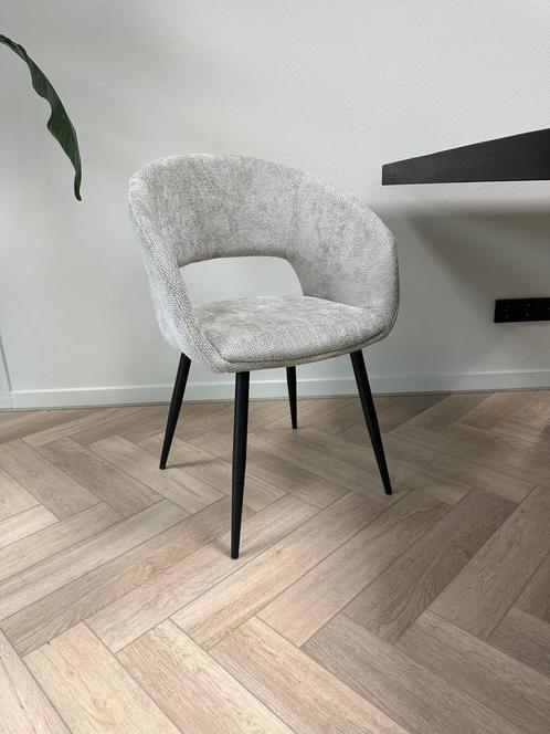 Eettafel stoelen licht grijs nieuw | MEGA SALE ️, Huis en Inrichting, Stoelen, Nieuw, Vijf, Zes of meer stoelen, Stof, Grijs, Ophalen of Verzenden
