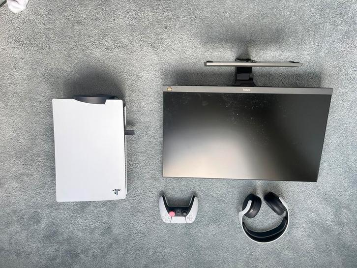 Playstation 5 disc + monitor + headset, Spelcomputers en Games, Spelcomputers | Sony PlayStation 5, Zo goed als nieuw, Playstation 5