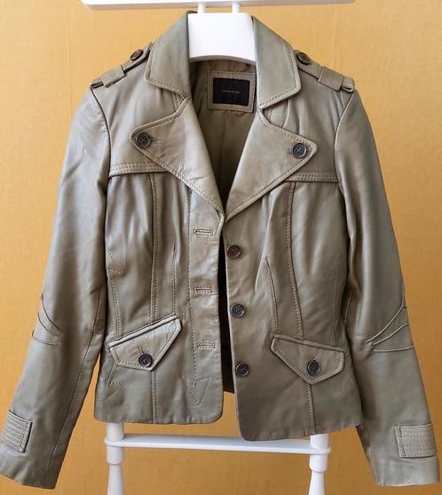 Soepel leer jasje met leuke revers kraag en accent stiksels, Kleding | Dames, Jasjes, Kostuums en Pakken, Zo goed als nieuw, Jasje