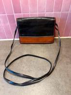 Leren Berba schoudertas, Sieraden, Tassen en Uiterlijk, Tassen | Damestassen, Ophalen of Verzenden, Zo goed als nieuw, Bruin, Handtas