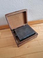 Antieke Voetstoof met Houten Kist, Antiek en Kunst, Antiek | Woonaccessoires, Ophalen of Verzenden
