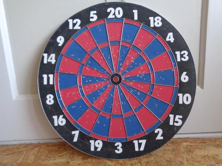 DARTBORD - voor dartpijlen zie de andere advertenties!, Sport en Fitness, Darts, Dartbord, Ophalen