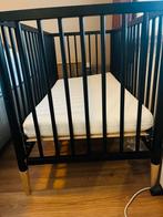 Gratis moet weg- Zwart ledikant met Aerosleep matras, Huis en Inrichting, Ophalen, Gebruikt, 190 cm of minder, Bedbodem