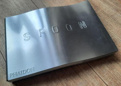 SPOON - 100 designers - Phaidon, Boeken, Kunst en Cultuur | Beeldend, Gelezen, Overige onderwerpen, Ophalen of Verzenden