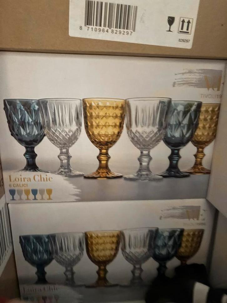 Villa d'Este Wijnglazen - Loira Chic 6 stuks, Huis en Inrichting, Keuken | Servies, Zo goed als nieuw, Glas of Glazen, Overige stijlen