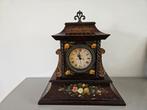 Tafelklok met bloedbeschildering, Antiek en Kunst, Antiek | Klokken, Ophalen of Verzenden