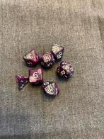 Set van  DND dobbelstenen- Paars/Wit, Een of twee spelers, Ophalen, Zo goed als nieuw, Reisspel