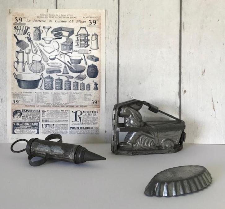 Antieke Franse chocolade mal paashaas met handkar, Antiek en Kunst, Antiek | Keukenbenodigdheden, Ophalen of Verzenden