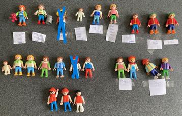 Poppetjes – kindjes baby’s allerlei beschikbaar voor biedingen