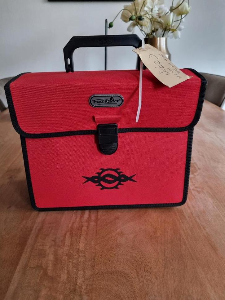 Fast Rider Fietstas - Rood, Fietsen en Brommers, Fietsaccessoires | Fietstassen, Zo goed als nieuw, Ophalen of Verzenden