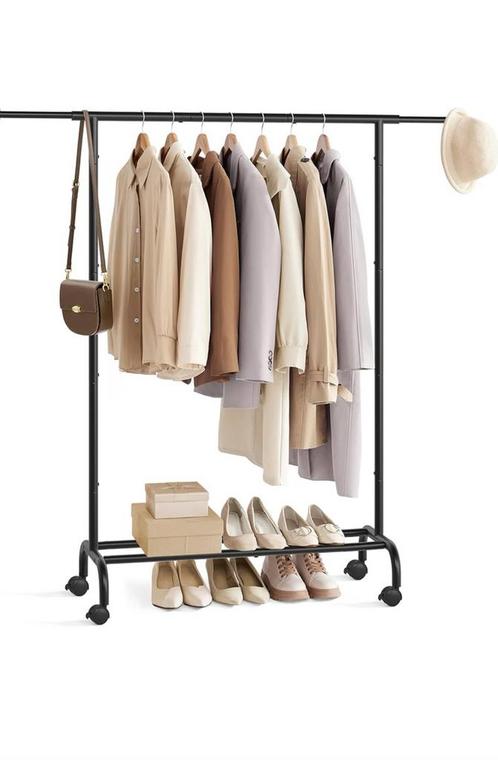 (NIEUW) uitrekbare zwarte kledingrek, Kleding | Dames, Kledingrekken, Nieuw, Ophalen