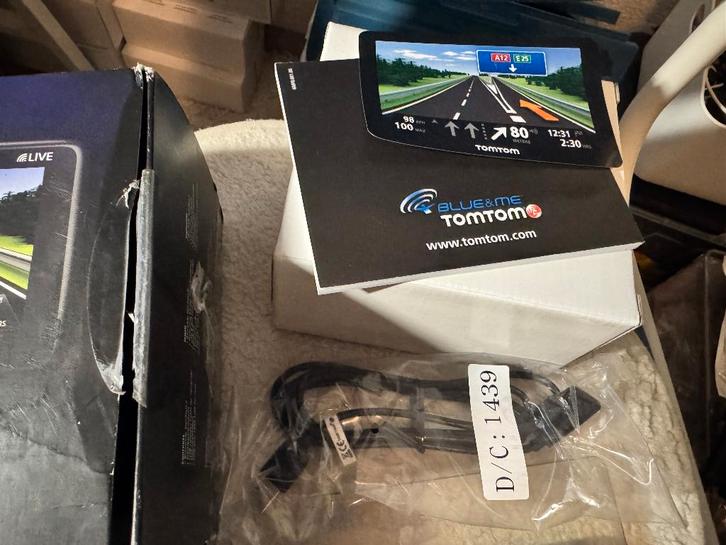 TomTom Blue&me 2, Auto diversen, Autonavigatie, Nieuw, Ophalen of Verzenden