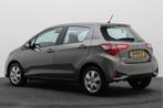 Toyota Yaris 1.5 Hybrid Executive Camera, Stoelverwarming, C, Auto's, Toyota, Gebruikt, Euro 6, 4 cilinders, Hybride Elektrisch/Benzine