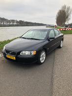 Volvo S60 2.4 140PK Bi-fuel LPG G3   2005 Zwart, Voorwielaandrijving, Beige, Zwart, Origineel Nederlands