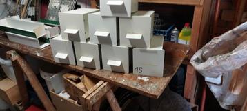 8 kunstof broedblokken  beschikbaar voor biedingen