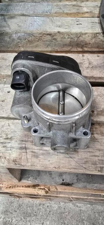 BMW Gasklep m54b30 M54b25 E39 E46 330i 530i e60 beschikbaar voor biedingen