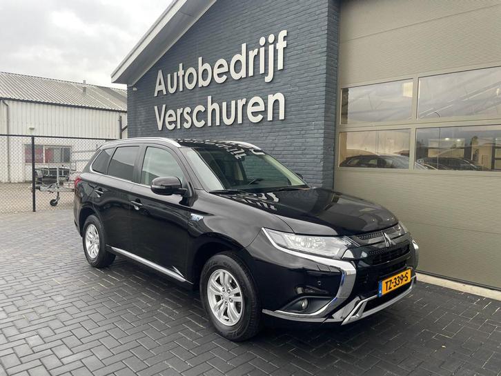 Mitsubishi Outlander 2.4 PHEV Pure trekhaak alcantara keyles, Auto's, Mitsubishi, Bedrijf, Te koop, Outlander, 4x4, ABS, Achteruitrijcamera