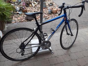 race fiets beschikbaar voor biedingen
