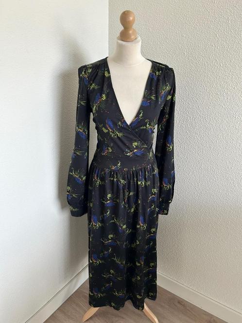 King Louie maat L NIEUW Loretta dress radiant 2366, Kleding | Dames, Jurken, Nieuw, Maat 42/44 (L), Zwart, Knielengte, Ophalen of Verzenden