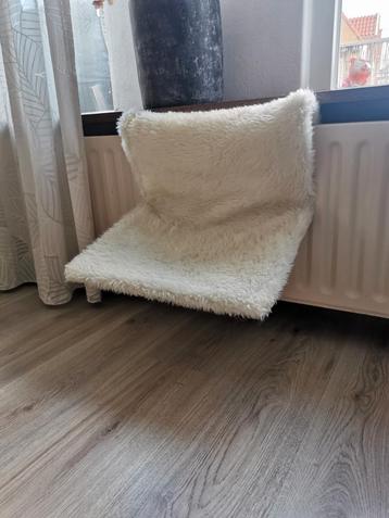 Radiator mandje voor de kat  beschikbaar voor biedingen