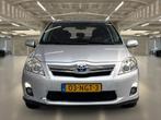 Toyota Auris 1.8 Full Hybrid Youngtimer, Bluetooth, trekhaak, Euro 5, 4 cilinders, Origineel Nederlands, Bedrijf