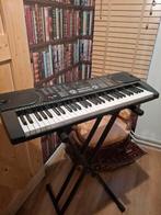 Synthesizer met krukje, Muziek en Instrumenten, Keyboards, Ophalen, Gebruikt, 61 toetsen, Overige merken