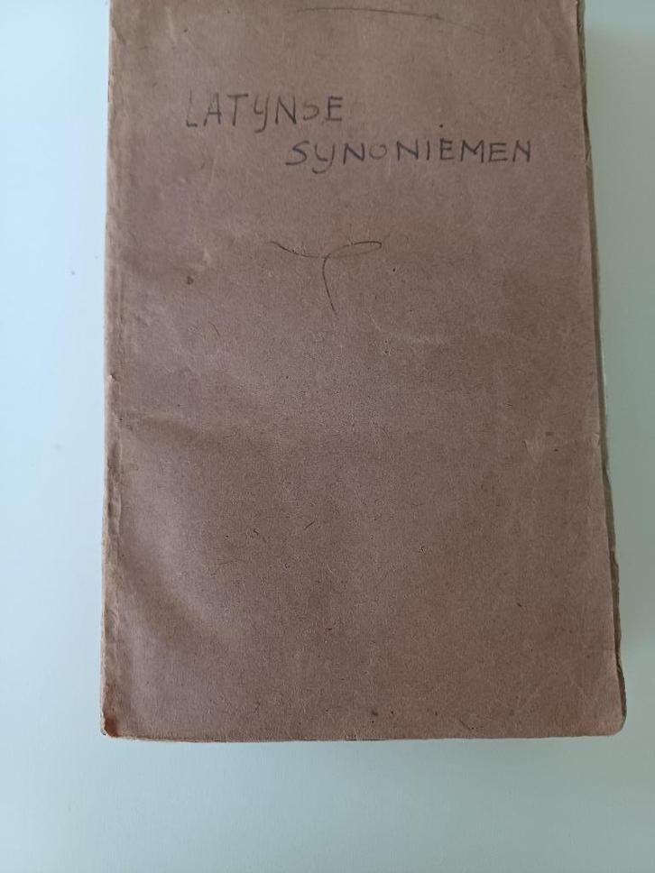 Antiek handwoordenboek latijnsche synonymen 1843, Antiek en Kunst, Antiek | Boeken en Bijbels, Ophalen of Verzenden