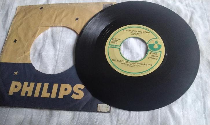 Single Electric Light Orchestra Showdown / In Old England, Cd's en Dvd's, Vinyl Singles, Gebruikt, Single, Pop, 7 inch, Ophalen of Verzenden