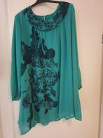 Maat 50 groene tuniek met mooie zwarte bloemen, X-two, Ophalen of Verzenden, Zo goed als nieuw, Blouse of Tuniek