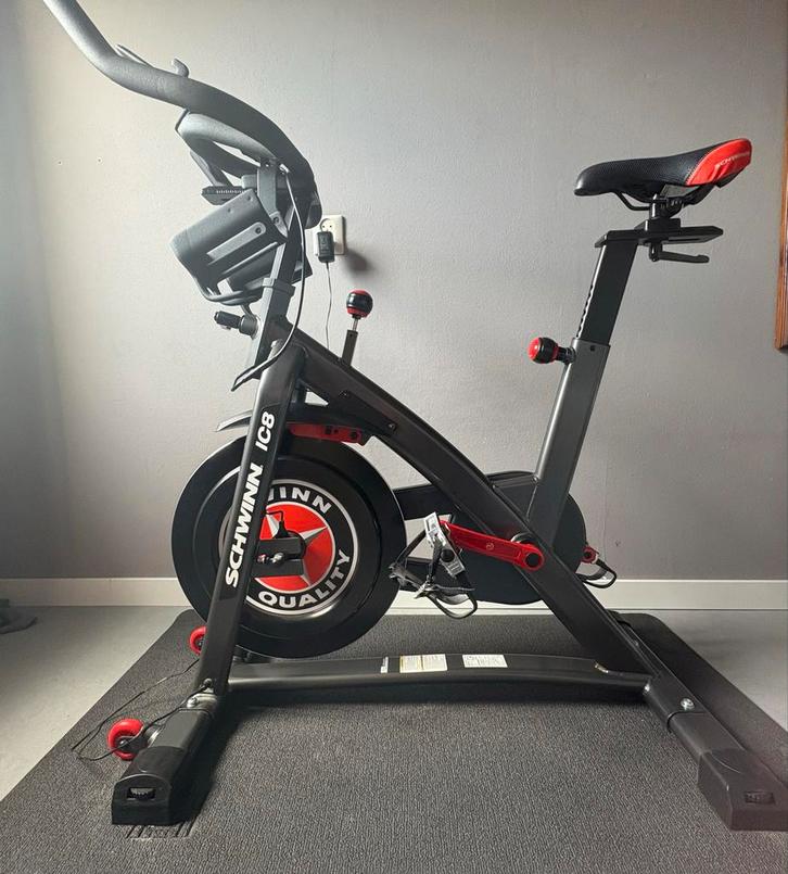 Schwinn 800IC Indoor Cycle, Sport en Fitness, Fitnessapparatuur, Zo goed als nieuw, Spinningfiets, Benen, Metaal, Ophalen