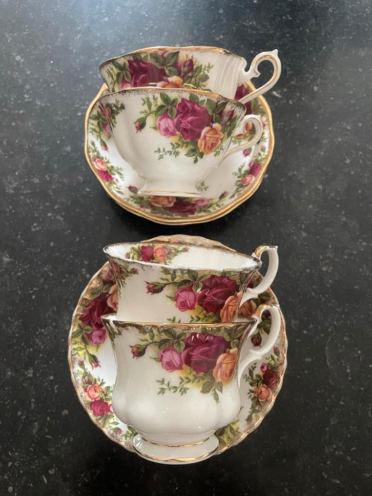 Royal Albert Old Country Roses Servies, Huis en Inrichting, Keuken | Servies, Zo goed als nieuw, Compleet servies, Overige stijlen