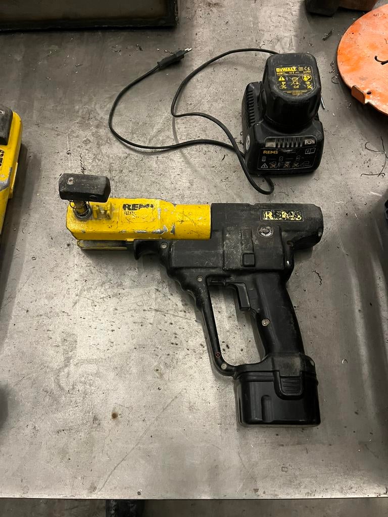 Rems perstang universeel, Doe-het-zelf en Verbouw, Gereedschap | Overige machines, Ophalen of Verzenden, Gebruikt